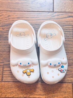 CROCS White Cinnamoroll Clog Sandals with Cute Charms